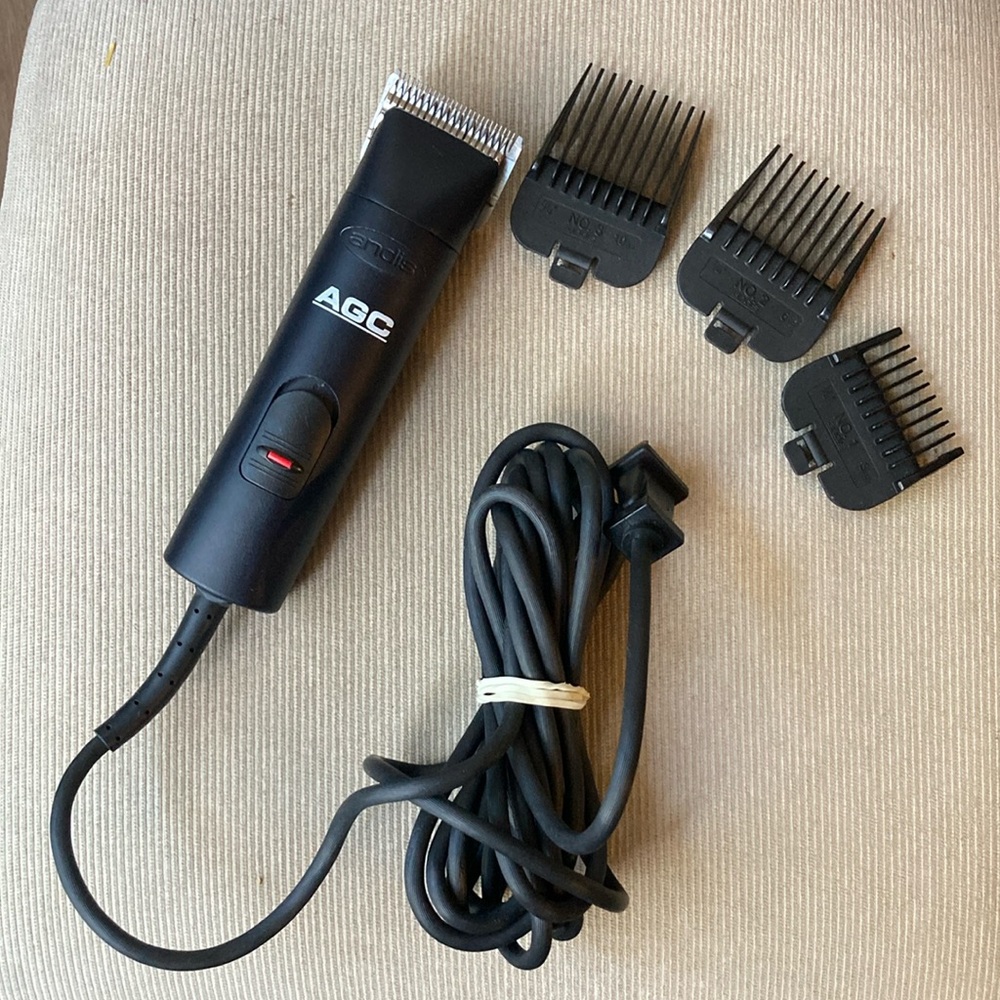 Andis AGC pet clippers